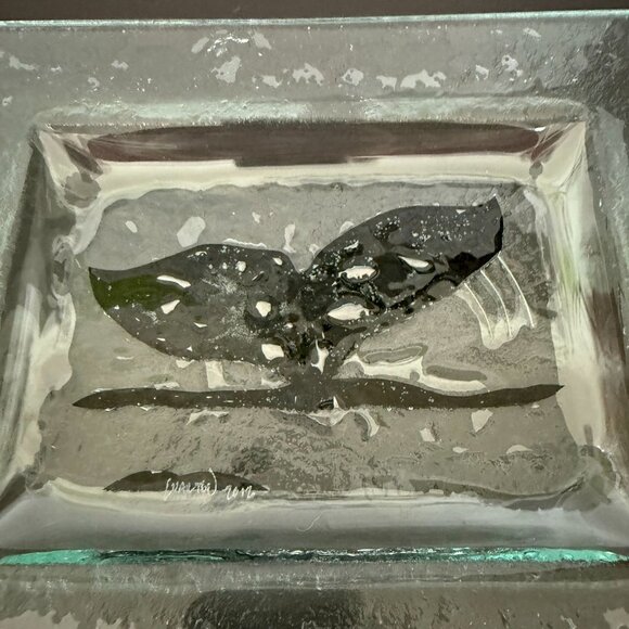 Handcrafted Glass Trinket Plate With Whale Tale Design By Artist Signed 2012 - Picture 3 of 5